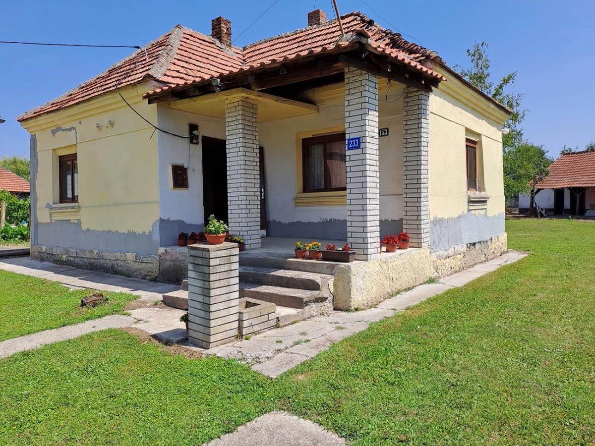 Cecina kuća u Žitorađi (3).jpg