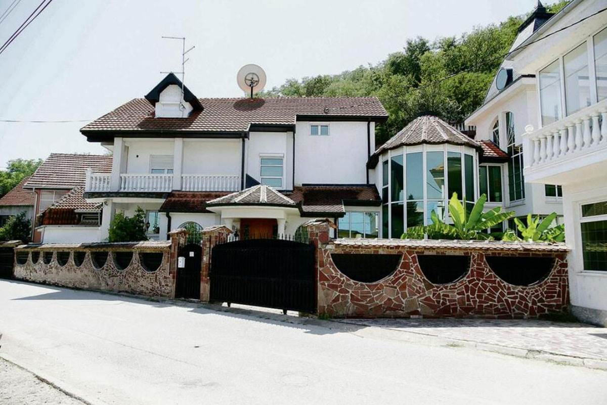 Cecina kuća u Žitorađi (4).jpg