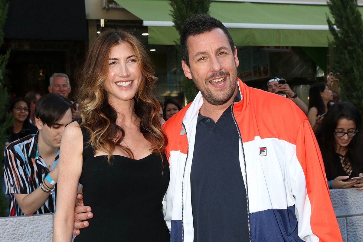 Adam Sandler (2).jpg