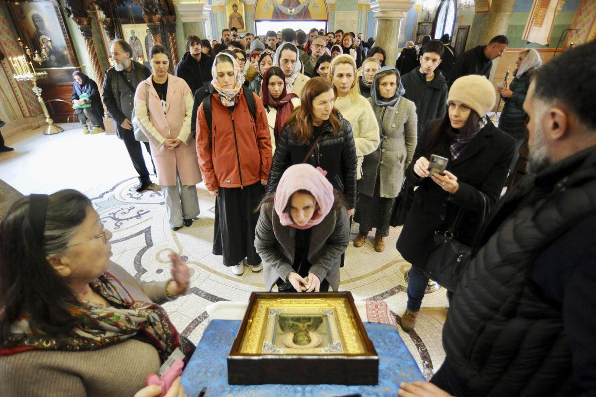 Čudotvorna ikona Presvete Bogorodice (1).jpg