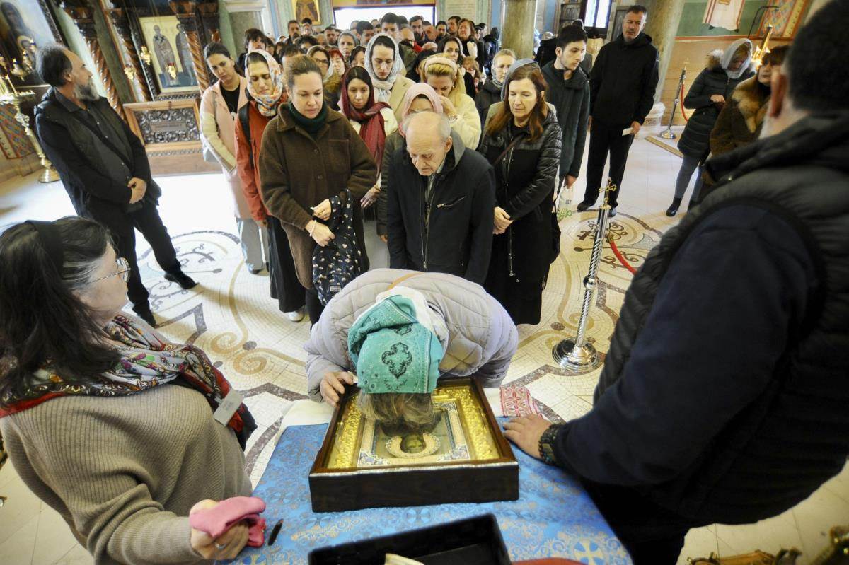 Čudotvorna ikona Presvete Bogorodice (3).jpg