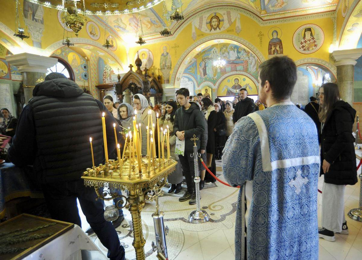 Čudotvorna ikona Presvete Bogorodice (7).jpg