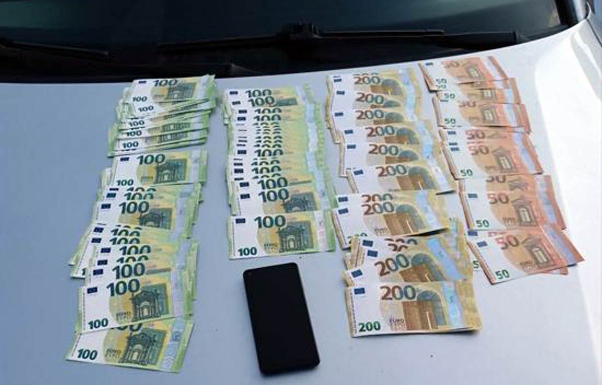 MUP zaplena novca (1).jpg