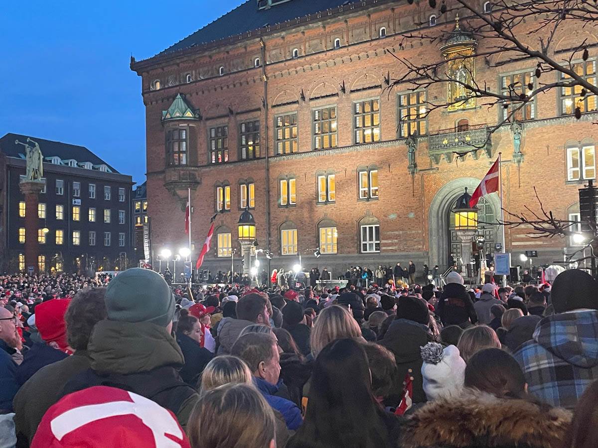 Danska slavi Zlato (6).jpg