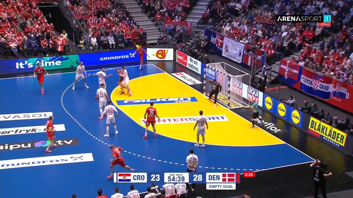 Danska slavi Zlato (2).jpg