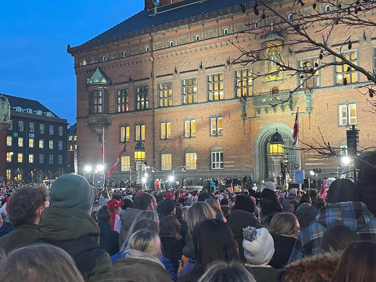 Danska slavi Zlato (3).jpg