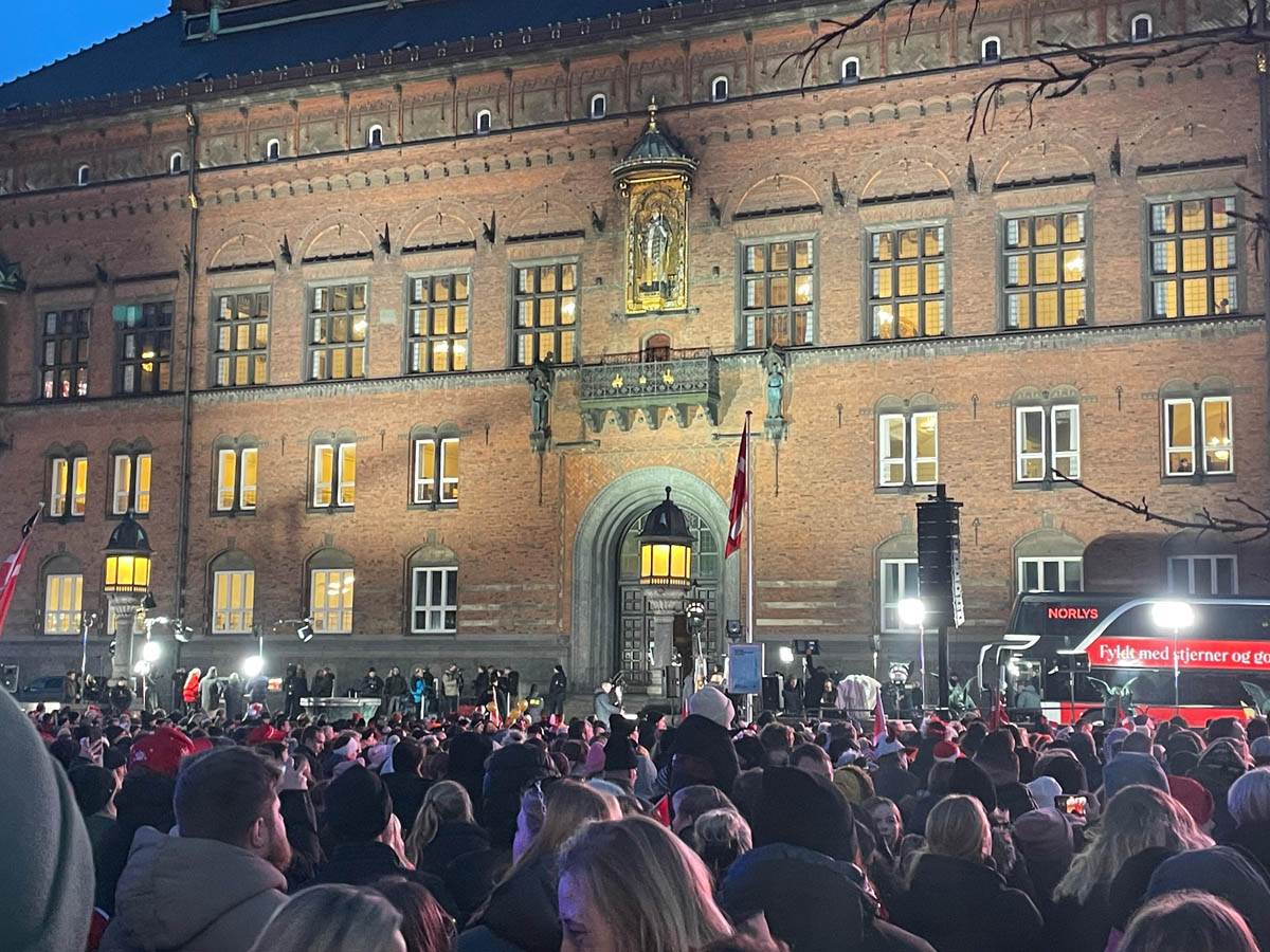 Danska slavi Zlato (4).jpg