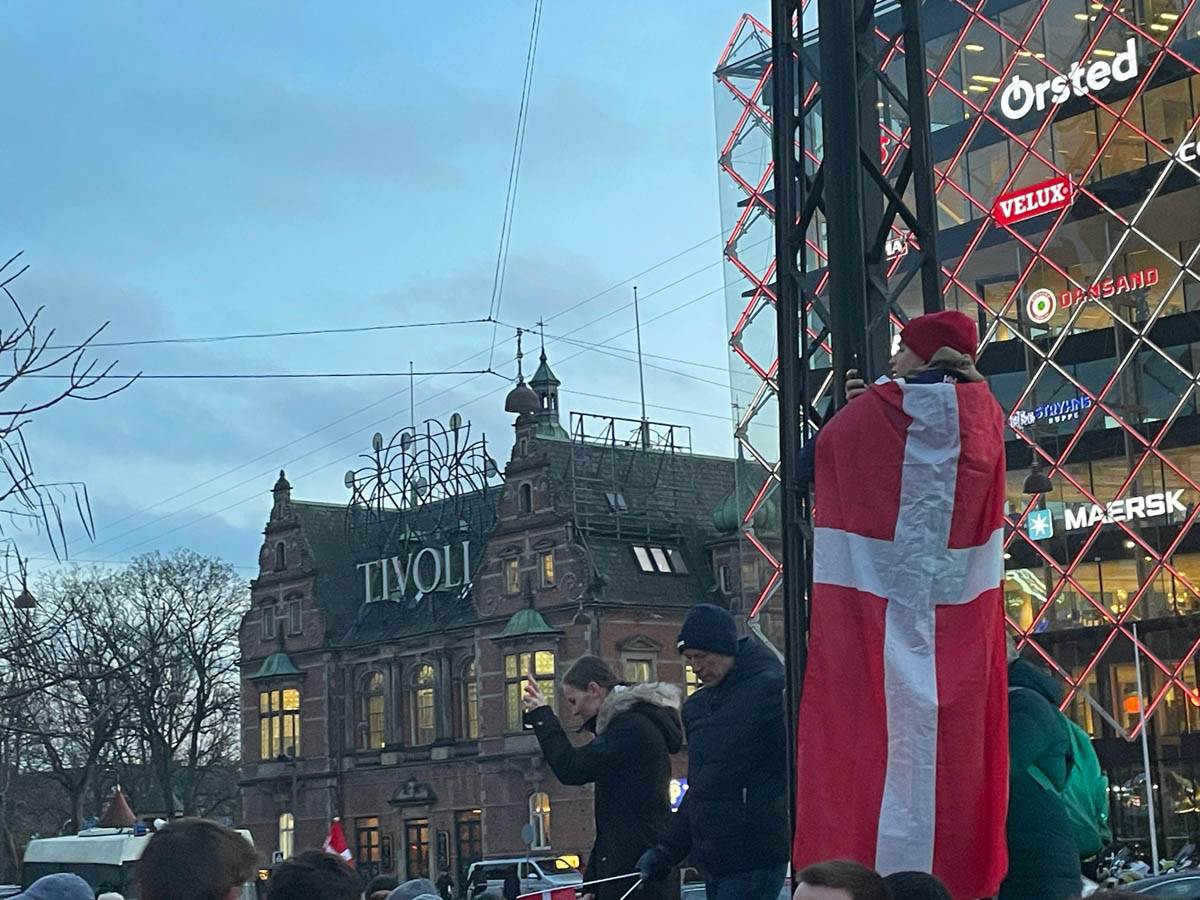 Danska slavi Zlato (8).jpg