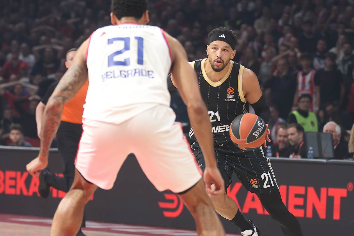 Asvel Crvena Zvezda v (5).JPG