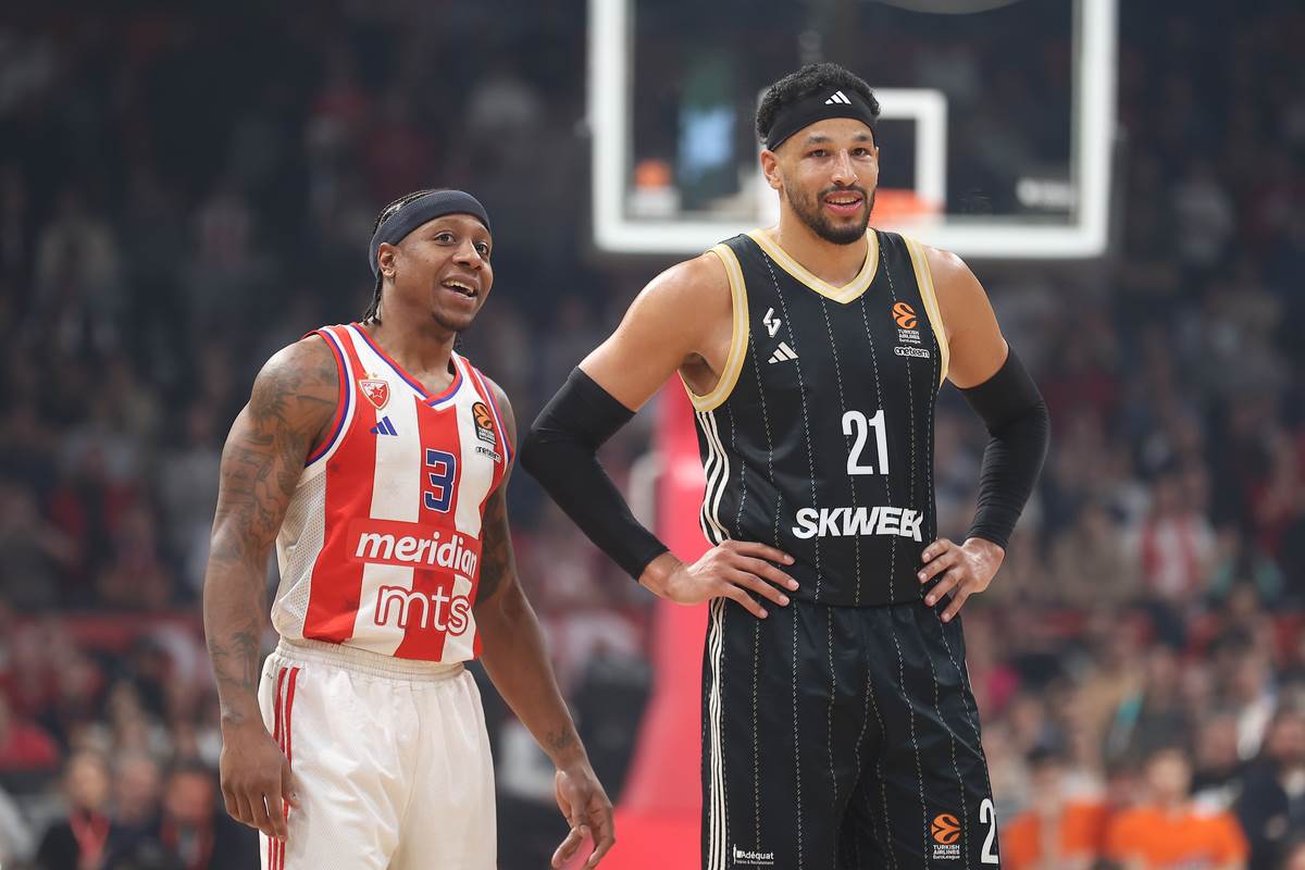 Asvel Crvena Zvezda v (7).JPG