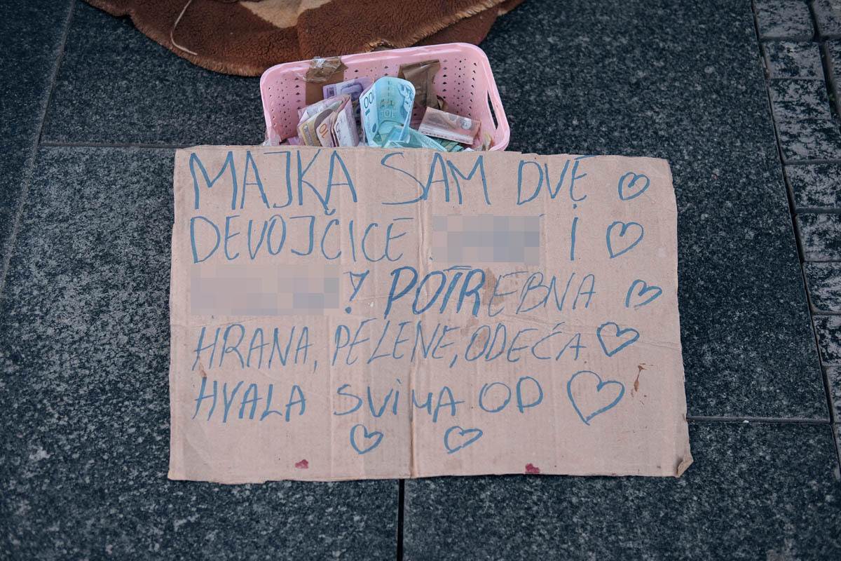 Devojka koja prosi u Knezu