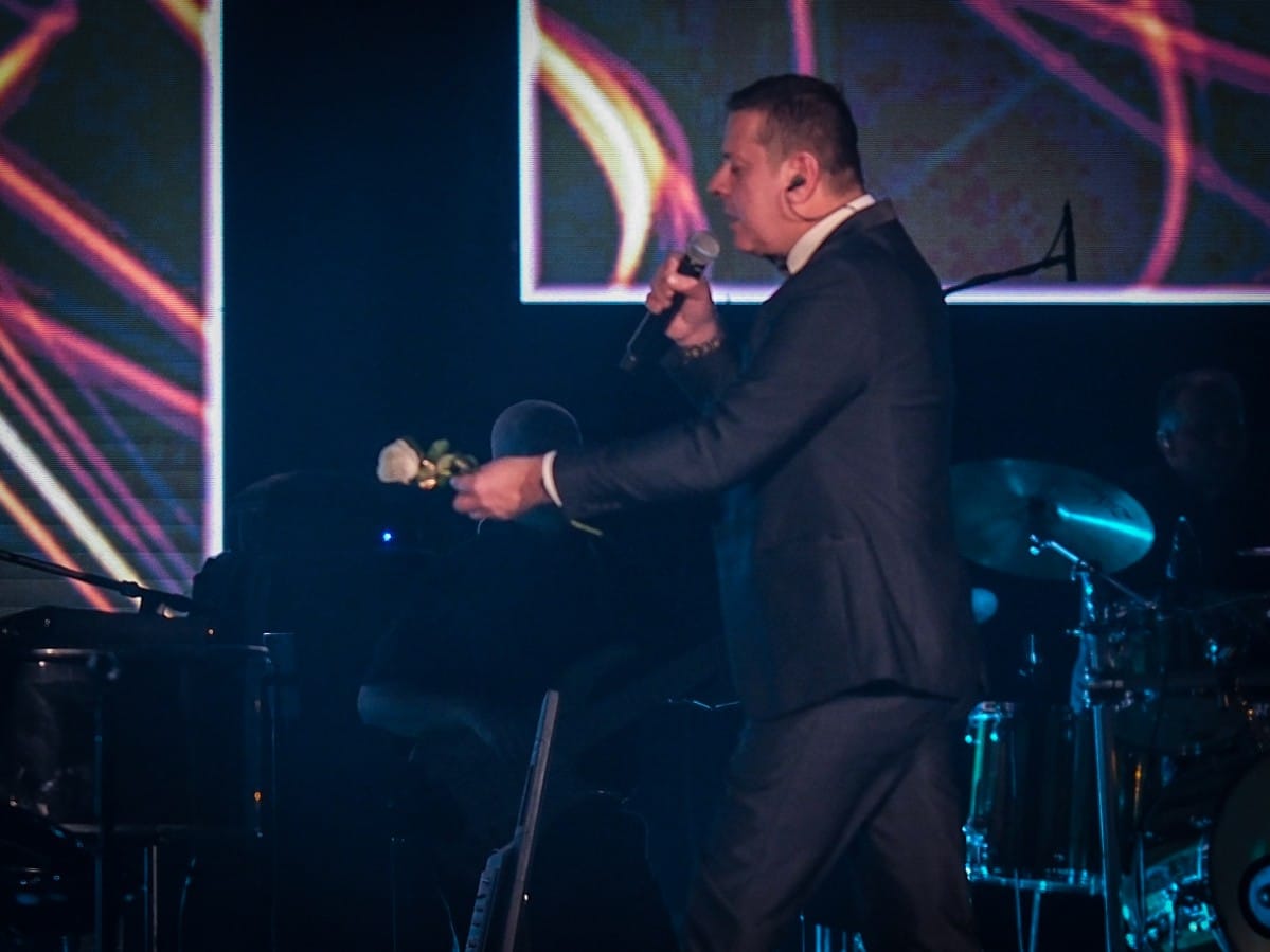 Vladu Georgievu se pokojna majka javila u snu i rekla mu da snimi ovu pesmu