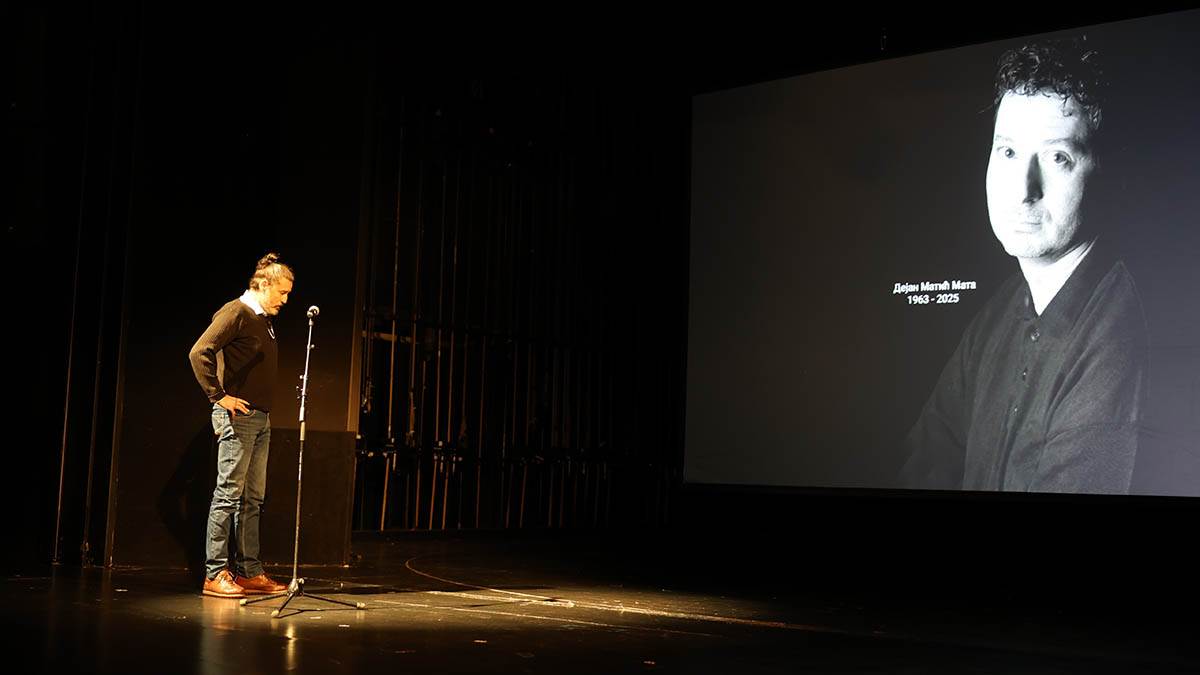 Komemoracija glumcu Dejanu Matiću (1).jpg