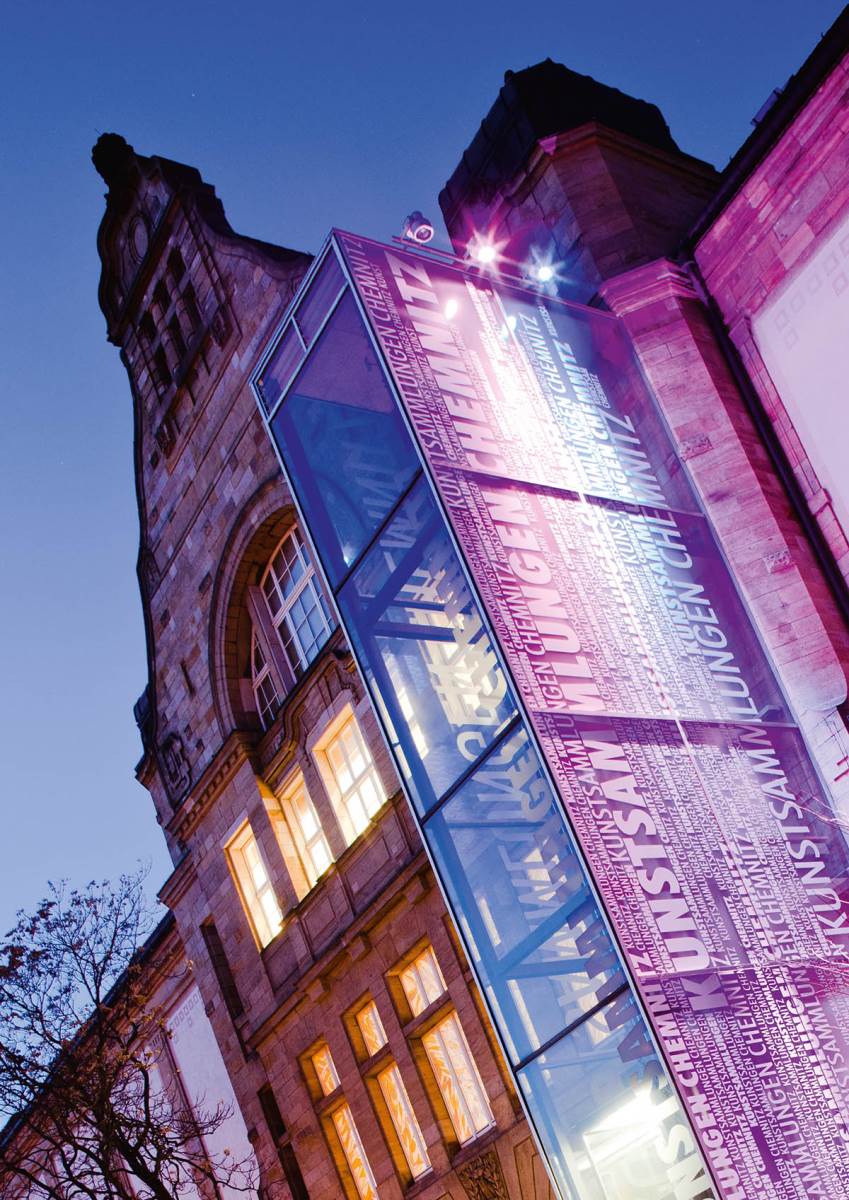 Chemnitz_Kunstsammlungen_am_Theaterplatz copy.jpg