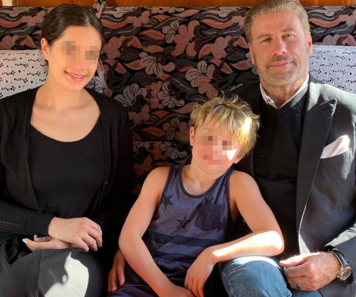 Džon Travolta sa decom.jpg