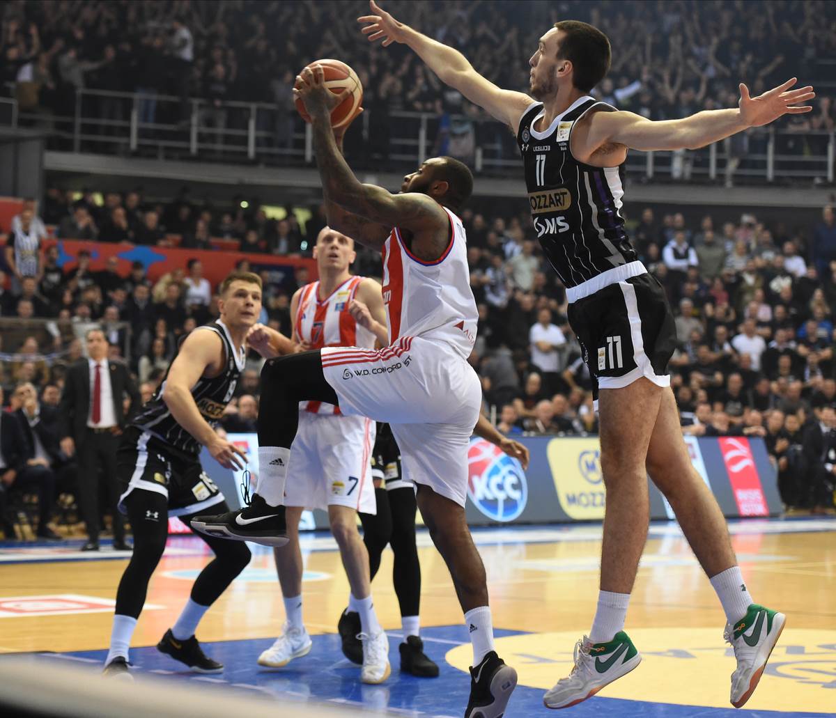 PARTIZAN_vs_CRVENA_ZVEZDA_54.jpg
