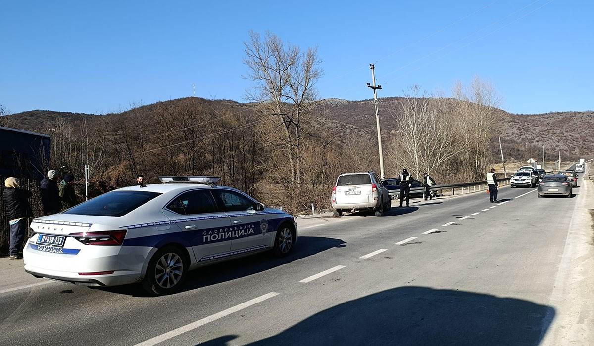 Saobraćajna nesreća na magistralnom putu.jpg