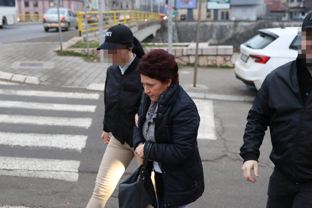 Pali članovi Štaba za vanredne situacije u Nišu2.jpg