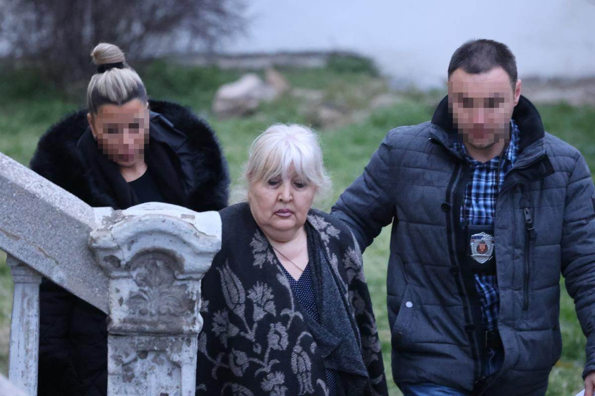 Pali članovi Štaba za vanredne situacije u Nišu9.jpg