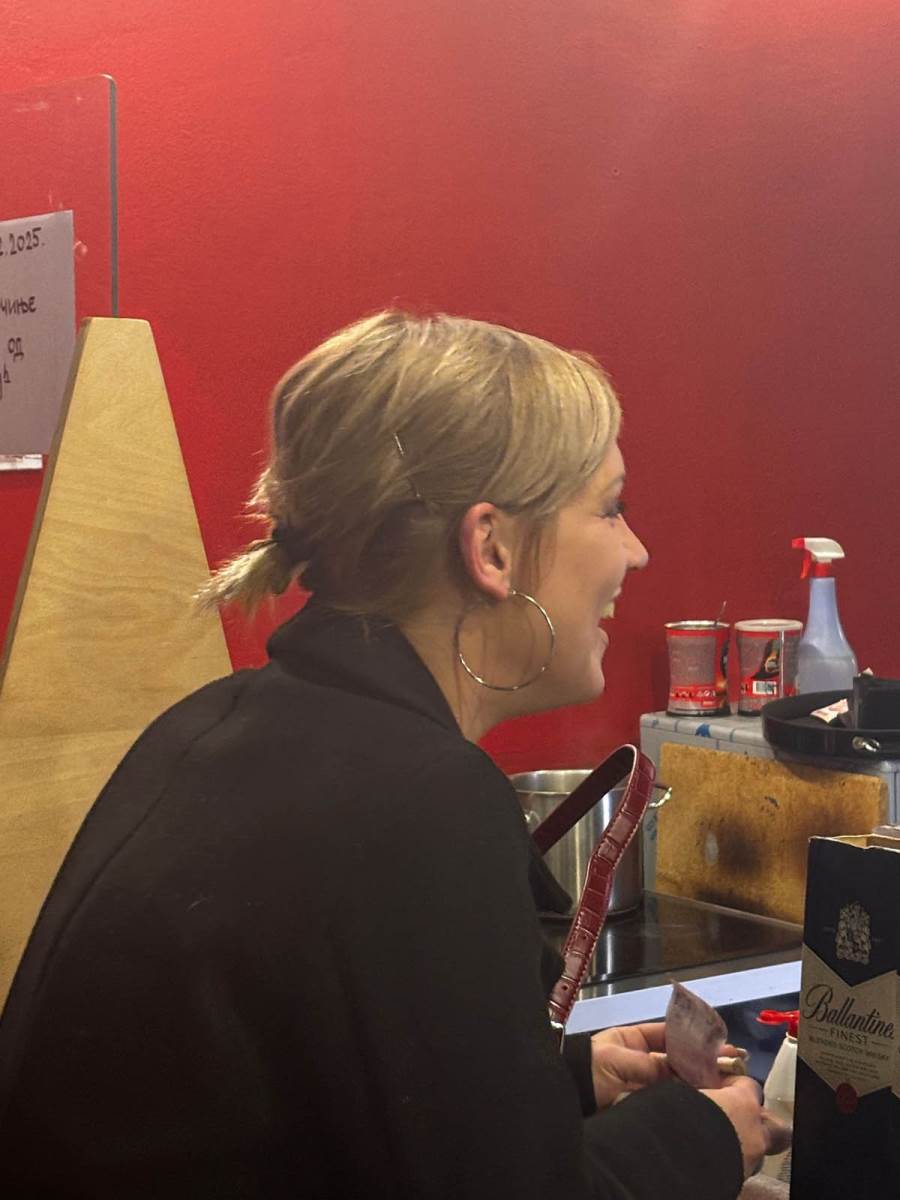 Na PZE prvi put u javnosti sestra Mimi Mercedez