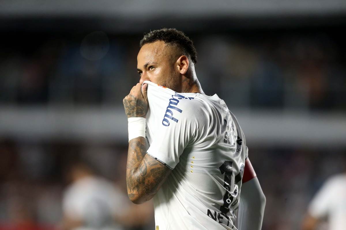 Nejmar ljubi grb Santosa