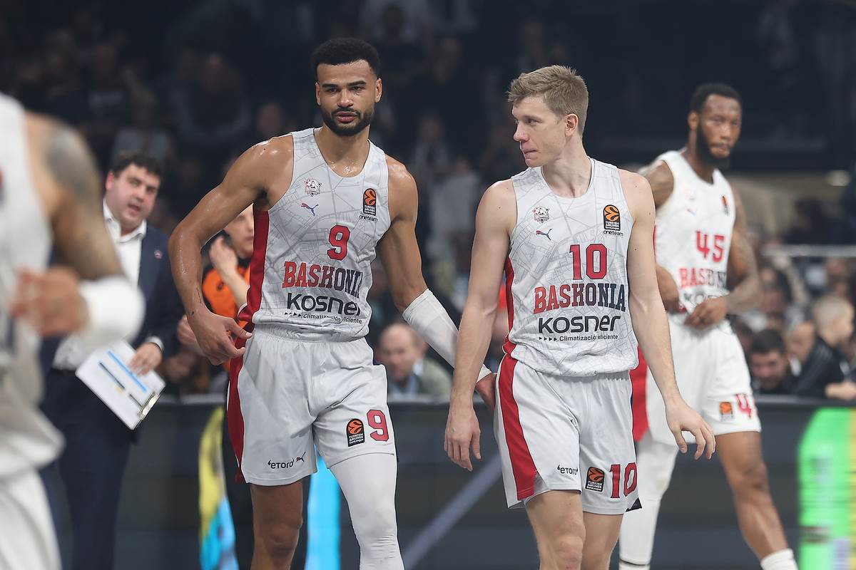 Kobi Simons novi igrač Baskonije 