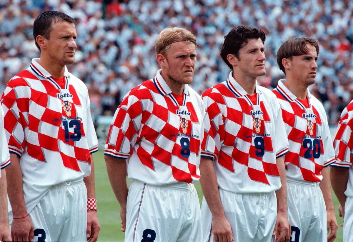 Mario Stanić, Robert Prosinečki, Davor Šuker i Dario Šimić uz dresu Hrvatske na Svetskom prvenstvu 1998