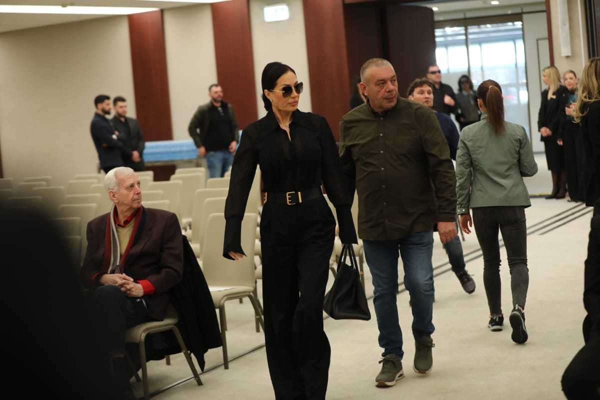 Komemoracija i sahrana Saše Popovića