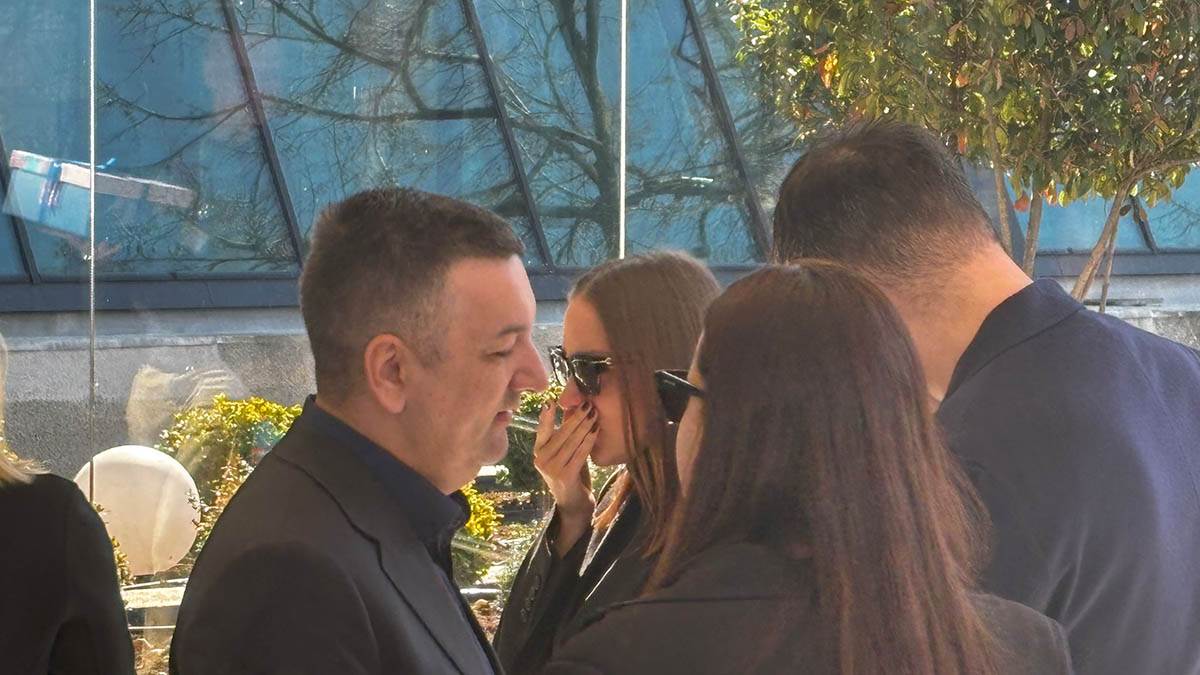 Komemoracija i sahrana Saše Popovića