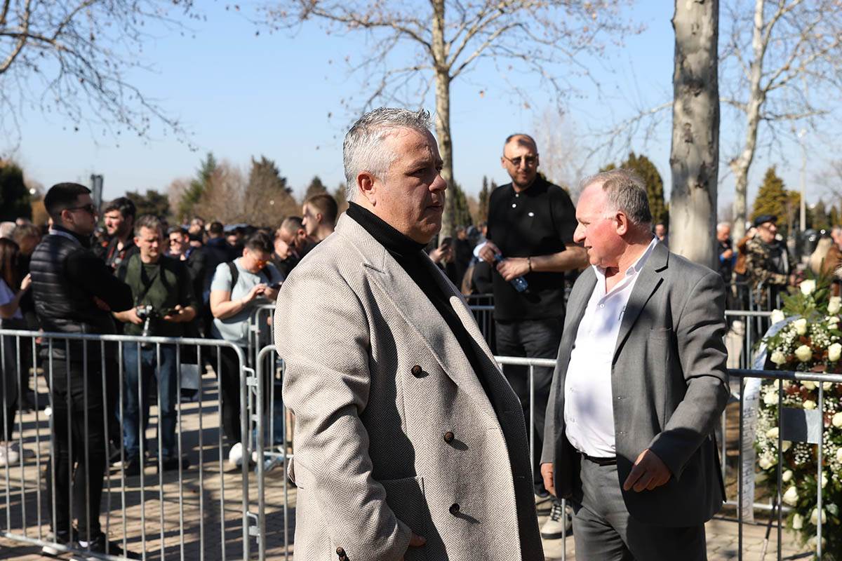 Sahrana Saše Popovića (4).jpg