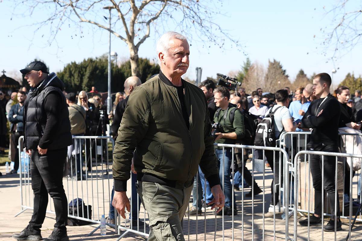 Sahrana Saše Popovića (7).jpg