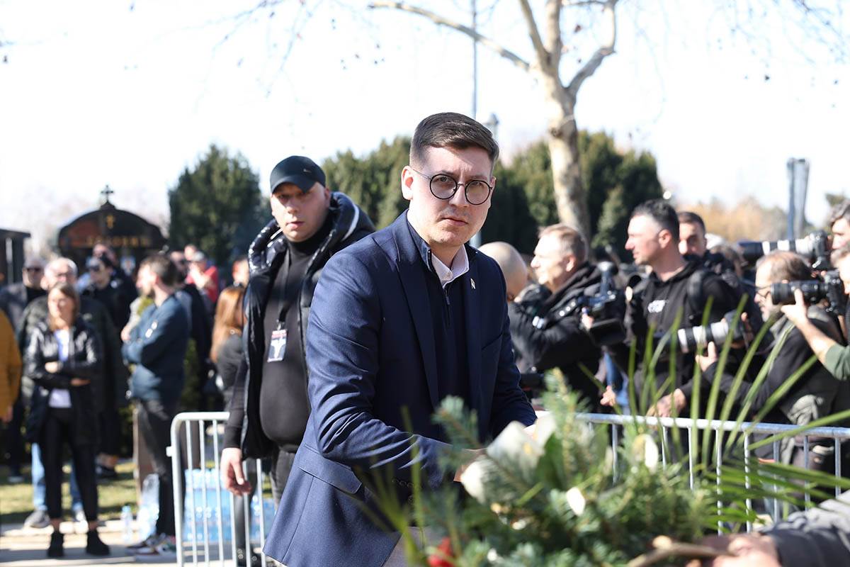 Sahrana Saše Popovića (13).jpg