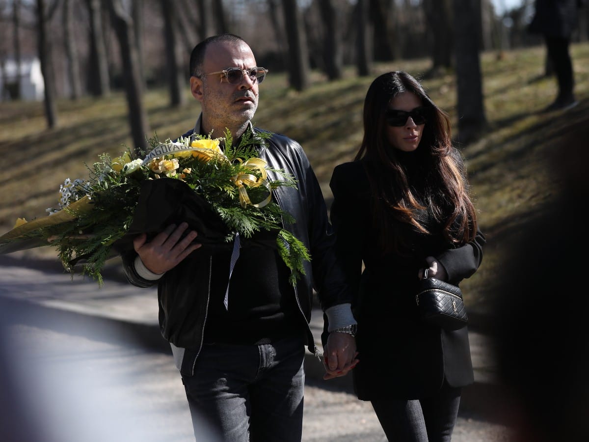 Poznati na sahrani Saše Popovića Futa Radulović, Dragan Kojić Keba i ćerka Nataša,