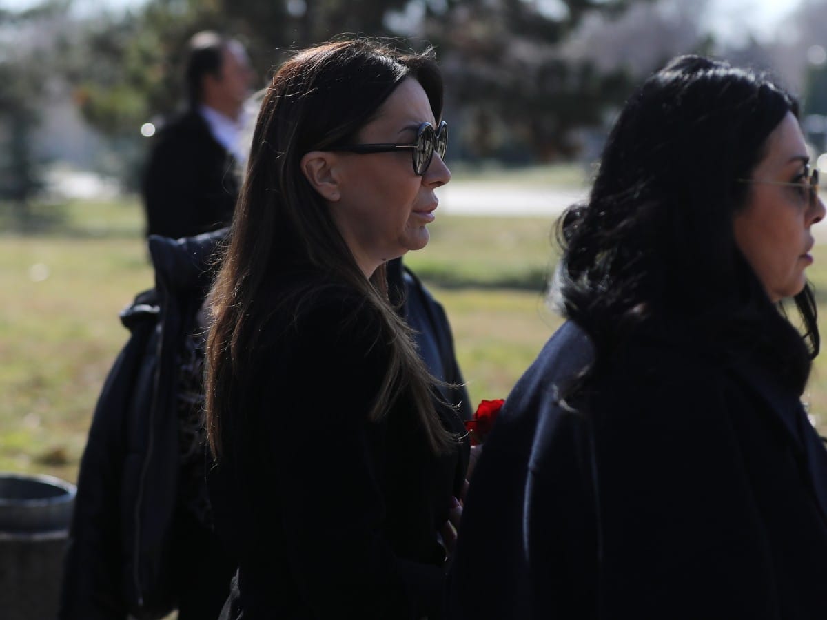 Poznati na sahrani Saše Popovića Futa Radulović, Dragan Kojić Keba i ćerka Nataša,