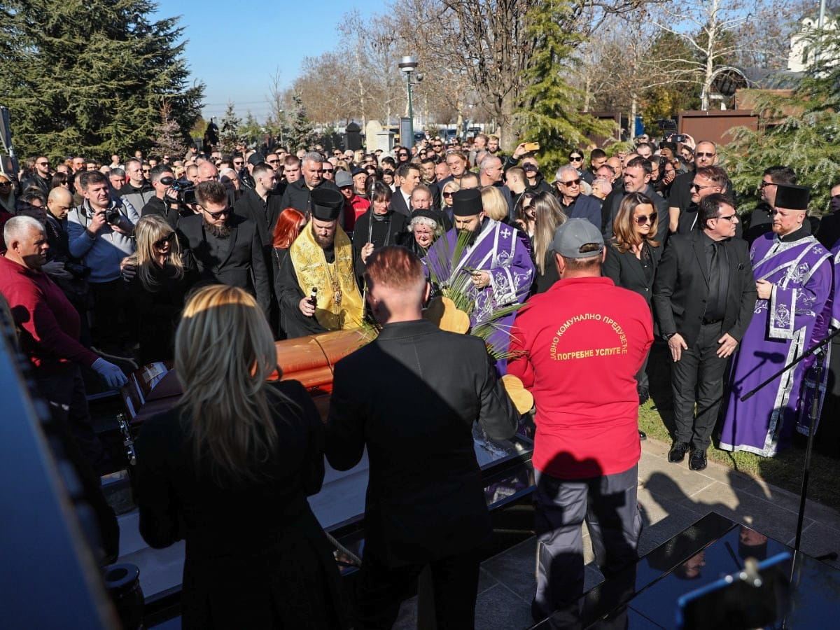 Sahranjen Sasa Popovic (21).jpg