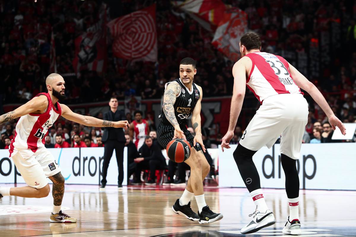 Partizan Olimpijakos kos (5).JPG