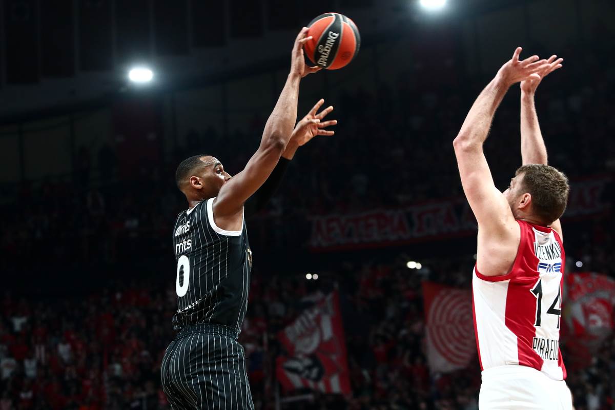 Partizan Olimpijakos kos (4).JPG