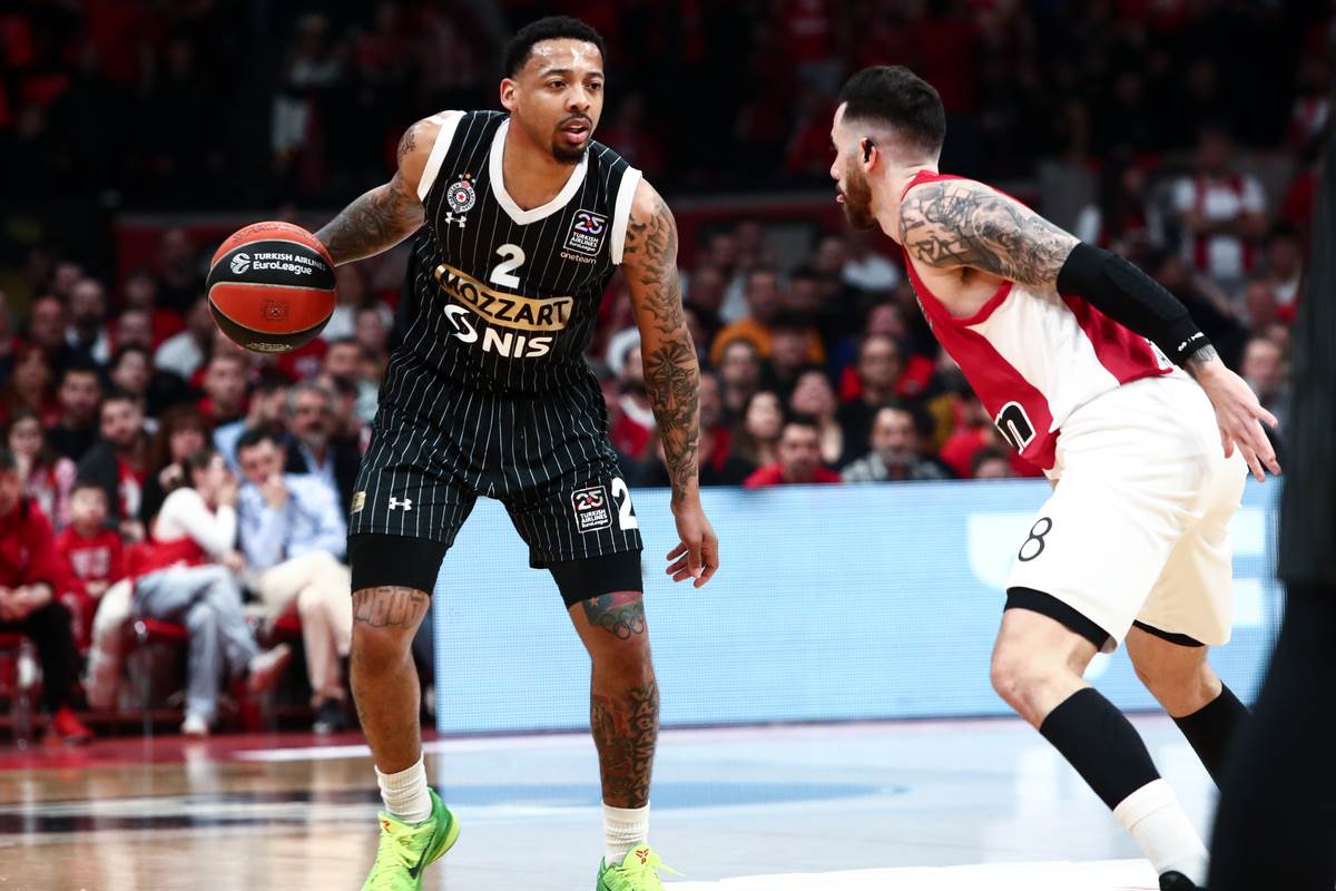 Partizan Olimpijakos kos (3).JPG