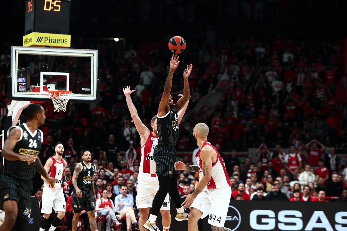 Partizan Olimpijakos kos (2).JPG