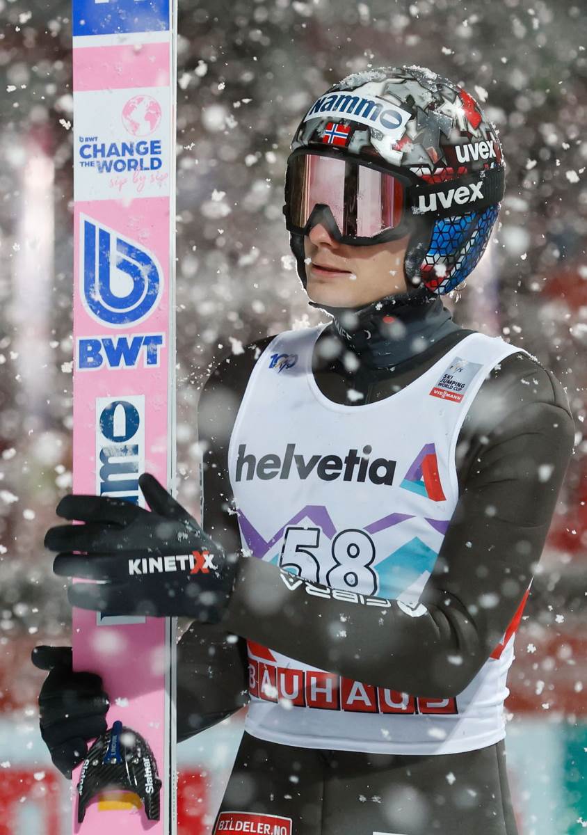 Marius Lindvik (3).jpg