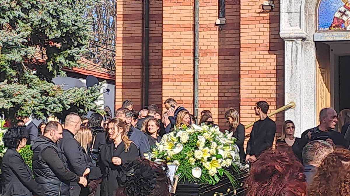 Sahrana Hafa Karić (6).jpg