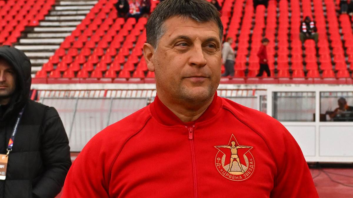 Vladan Milojević u trenerci FD Crvena zvezda