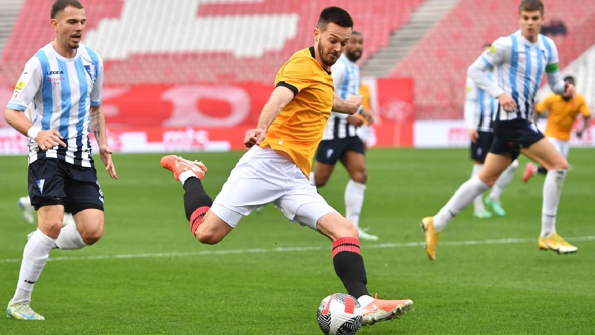 Mirko Ivanić u žutom dresu