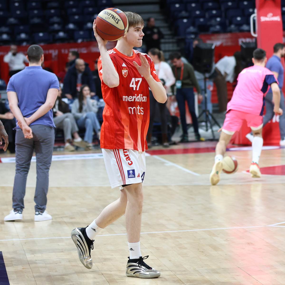 Crvena zvezda - Mega 2.JPG