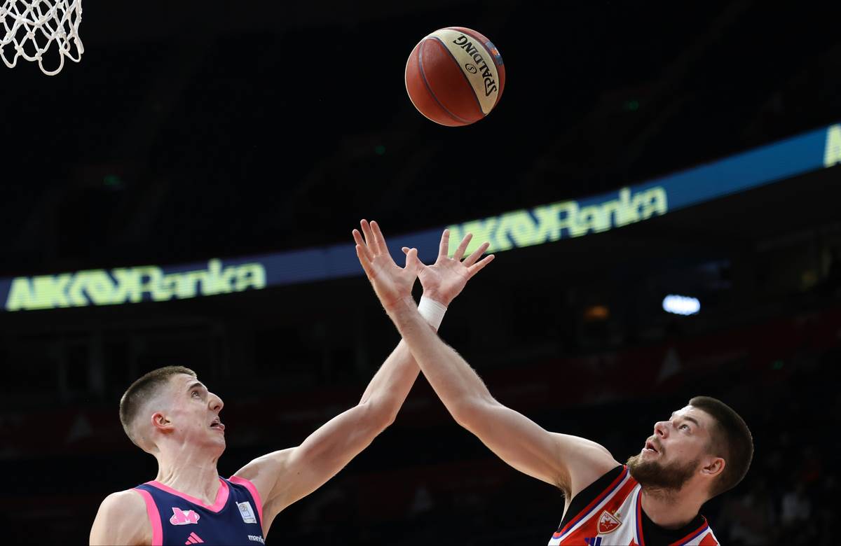 Crvena zvezda - Mega 2.JPG