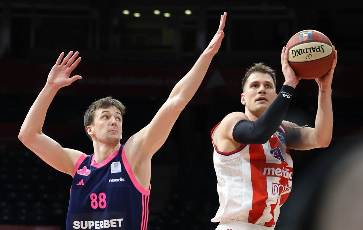 Crvena zvezda - Mega 3.JPG