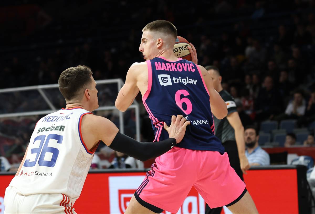 Crvena zvezda - Mega 4.JPG