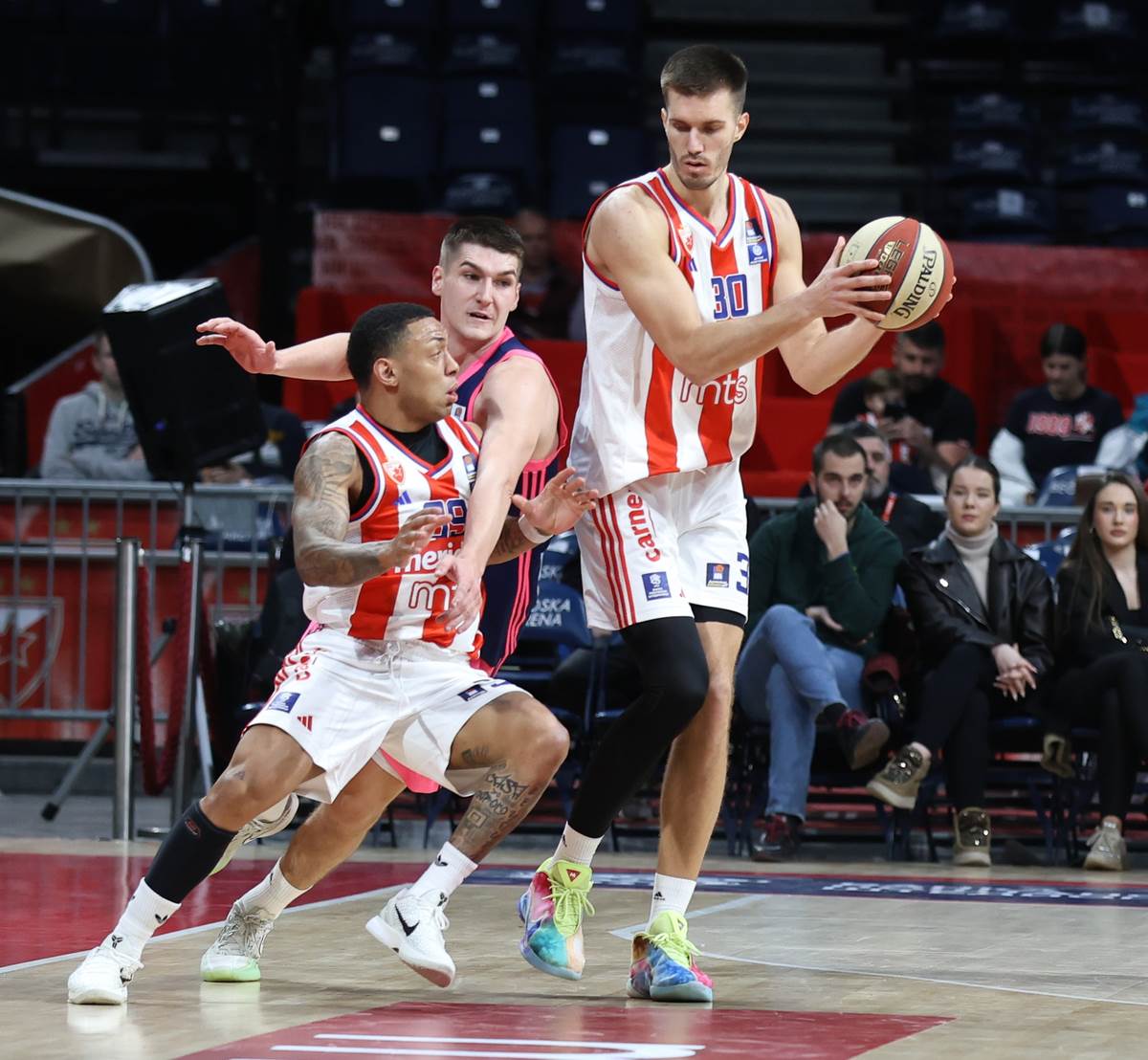 Crvena zvezda - Mega 5.JPG