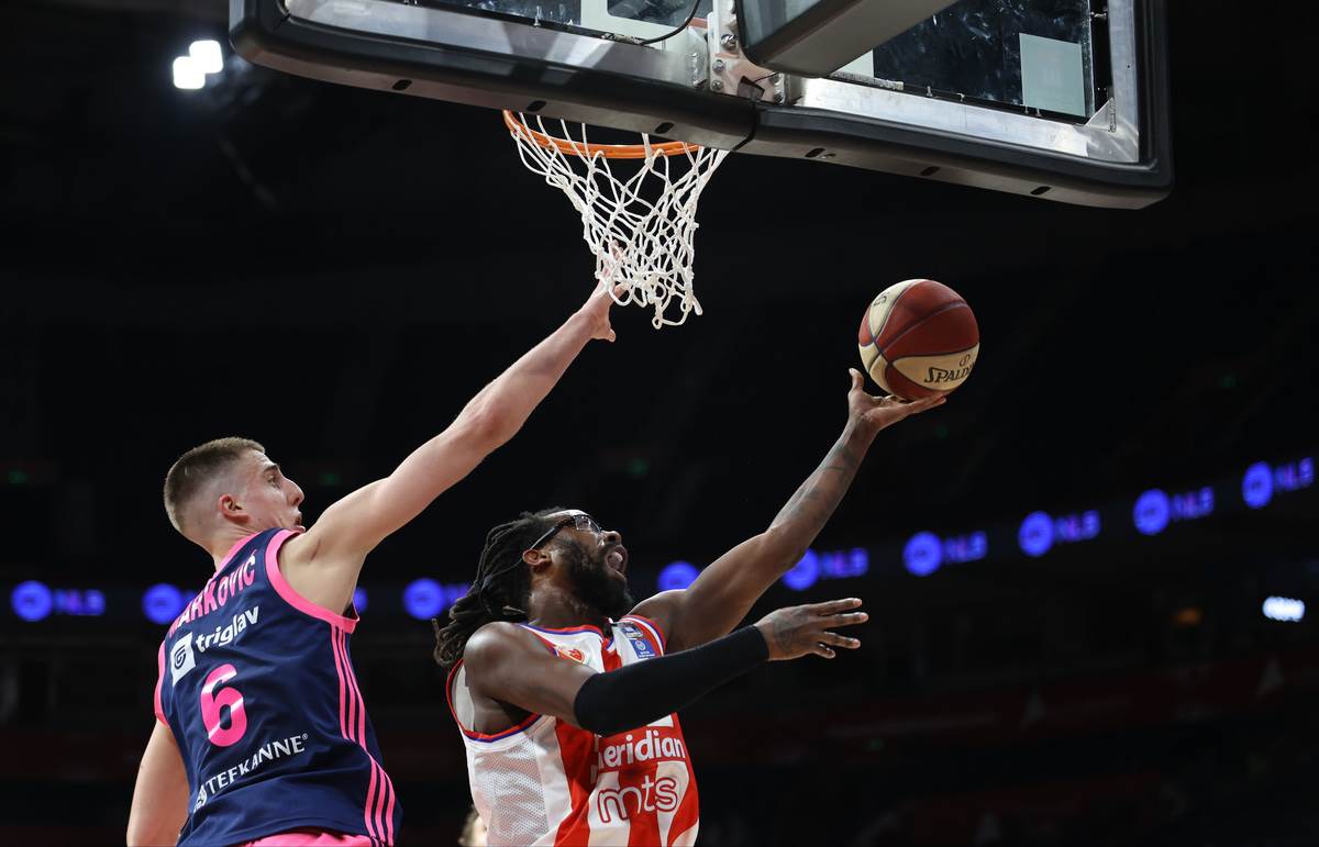 Crvena zvezda - Mega.JPG