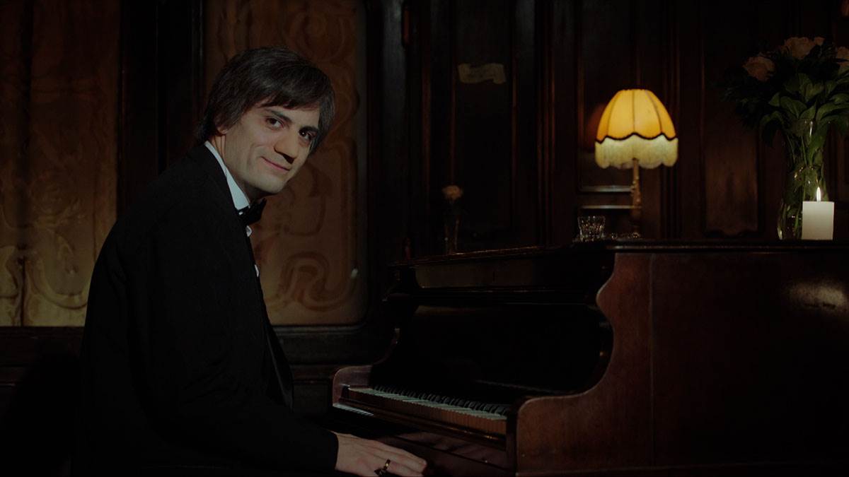 TOMA-EP7-04 copy.jpg